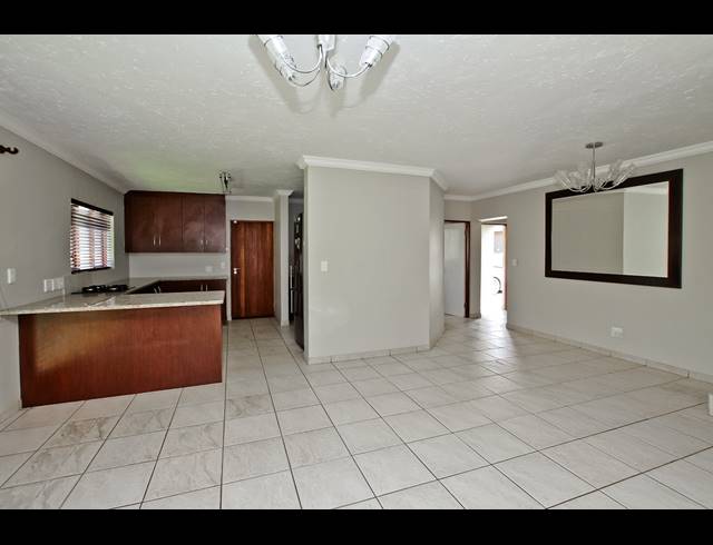 3 BEDROOM HOUSE FOR SALE IN FERNDALE